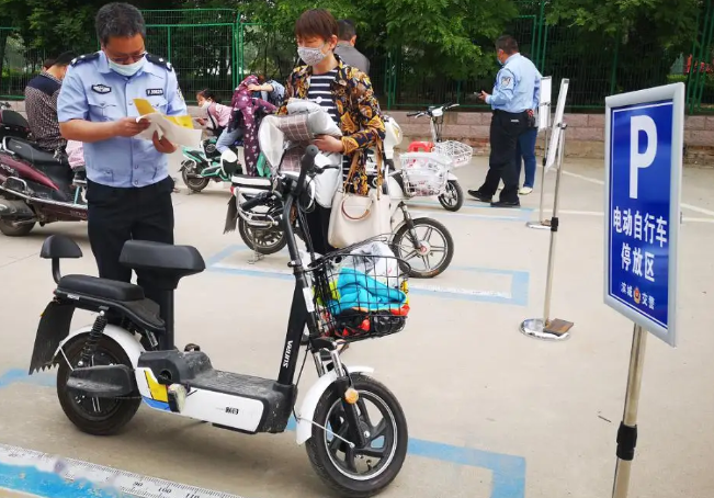 電動轎車上牌_2022新電動車上牌多少錢_深圳 電動單車 上牌