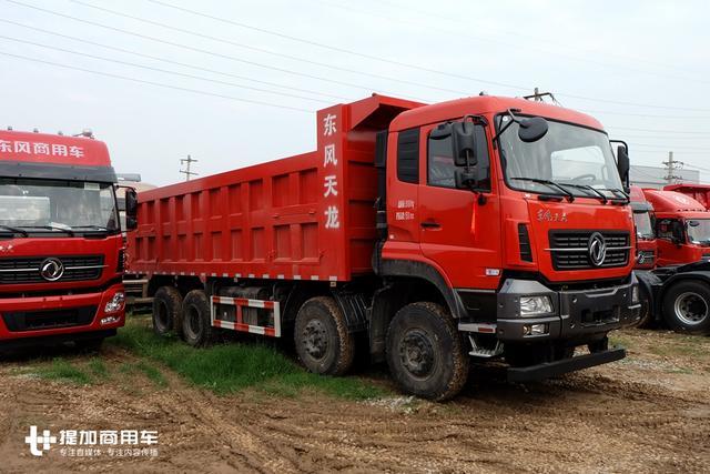 貨車裝貨前輕后重可以嗎_前兩輪后一輪躺車_輕量化前四后四自卸車