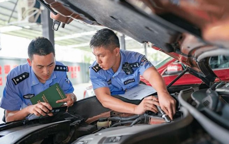 新車上牌需要滅火器嗎_新車上牌需要_2022年新車上牌新政策出來(lái)后還需要到車管所辦理登記嗎