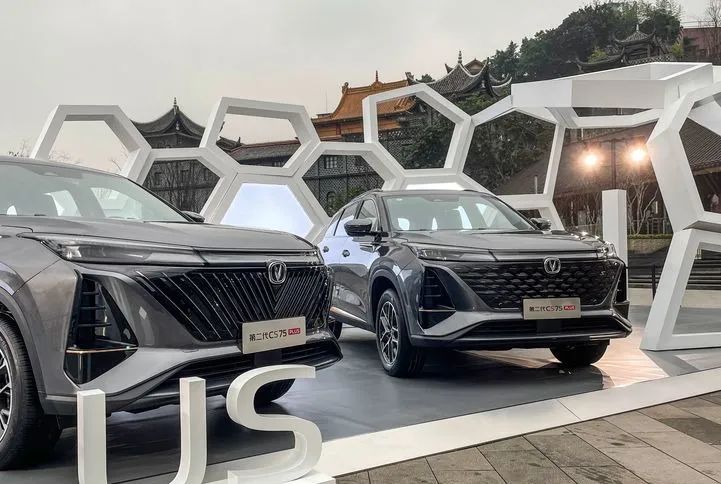 新款汽車10萬左右長安_新款長安奔奔汽車_汽車之家長安cs35新款