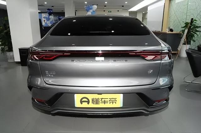 純電續(xù)航可達(dá)121km，百千米油耗4.2L，詳解比亞迪漢DM