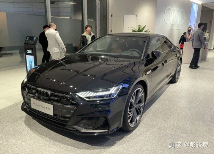 奧迪新款車型2015_奧迪2022年新款車型對(duì)開門價(jià)格_奧迪最新款車型2016圖片