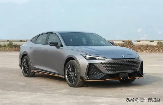 奧迪2022年新款車型_奧迪新款車型2015_新款奧迪新款suv車型有哪些