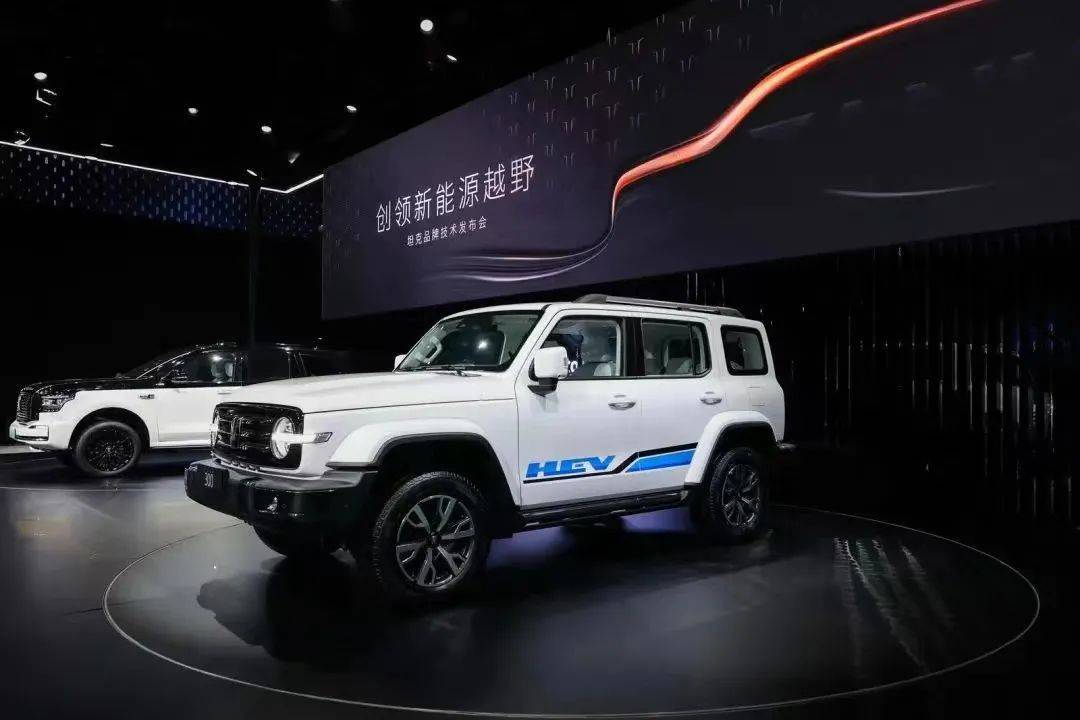 2022suv和轎車銷量對比_suv和轎車安全性對比_豪華中型suv銷量對比