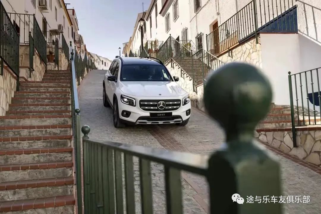 2017款suv新車上市_奔馳2022款即將上市新車suv_2017款大眾suv新車上市