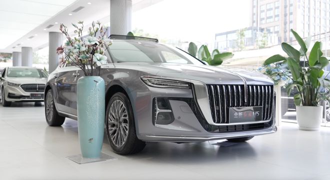 比亞迪車型_比亞迪秦2022新車型_秦戰(zhàn)列國之比亞迪秦直線加速擂臺賽