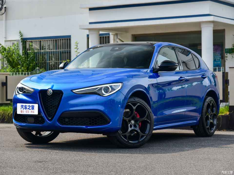 阿爾法·羅密歐 Stelvio 2022款 2.0T 280HP Veloce