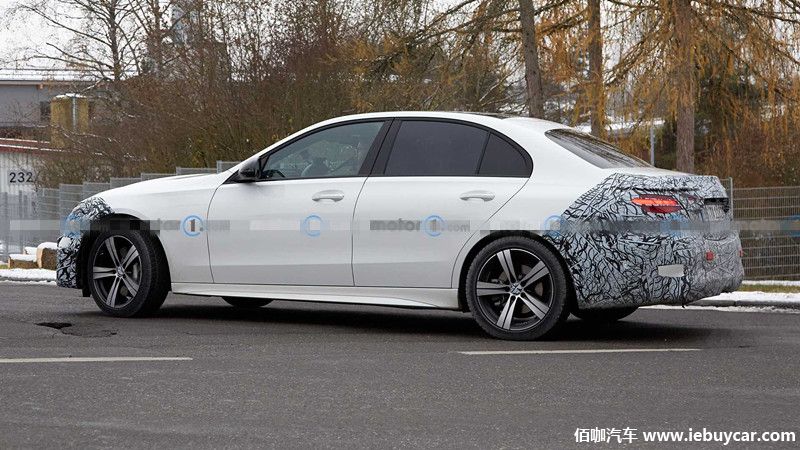 2022-mercedes-benz-c-class-new-spy-photo-side-view.jpg