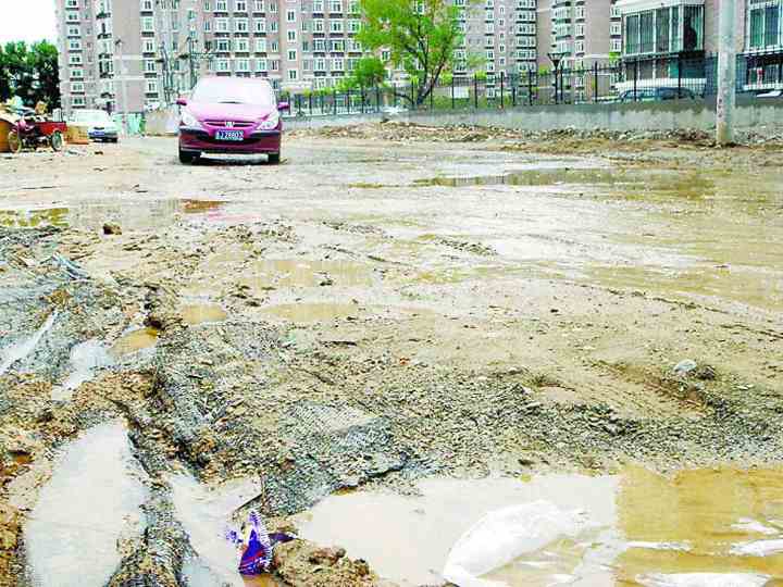 汽車噴底盤漆多少錢_夏朗底盤防銹_深圳哪里噴汽車底盤防銹專業(yè)