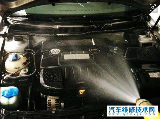 汽車發(fā)動機前艙可以用高壓水槍沖洗嗎？為什么？