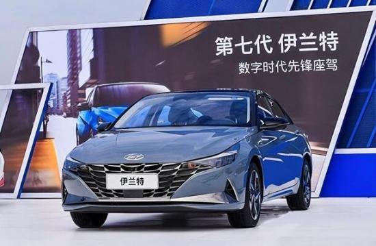 2015年緊湊型車銷量排行_中級(jí)車銷量排行榜2022年上半年_2015年b級(jí)車銷量排行