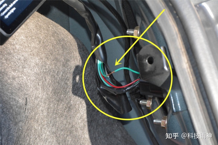 新逍客行車記錄儀走線_新逍客安裝行車記錄儀_新逍客行車電腦詳解