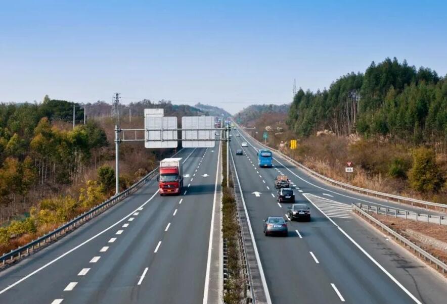 新車臨牌可以上高速嗎_滬牌舊車退牌上新車流程_新車臨牌可以上高速嗎