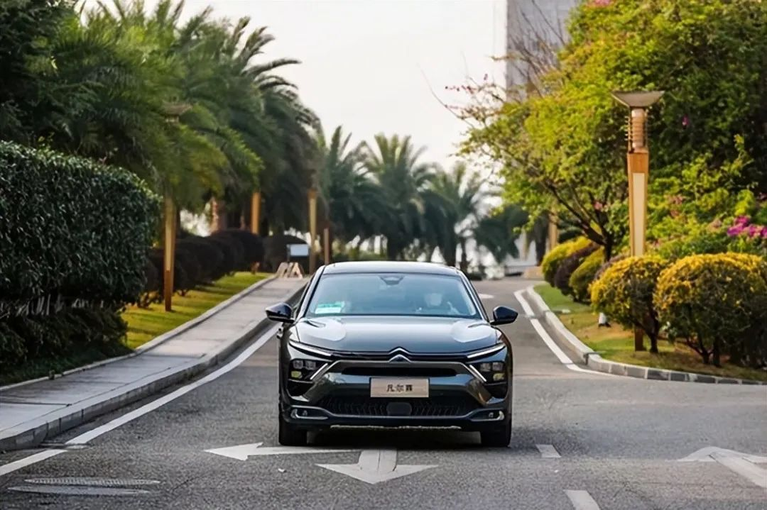 10萬左右口碑最好的車自動擋轎車有哪些_小車擋位自動擋_轎車自動掛擋桿大全